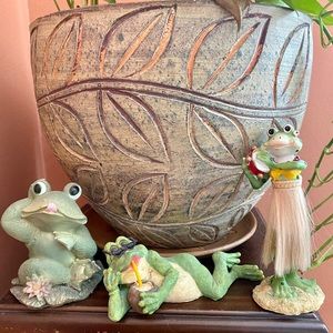 Three PC Frog Figurines
